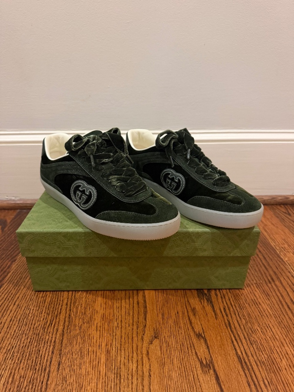 Gucci Women's G75 Sneaker 37.5